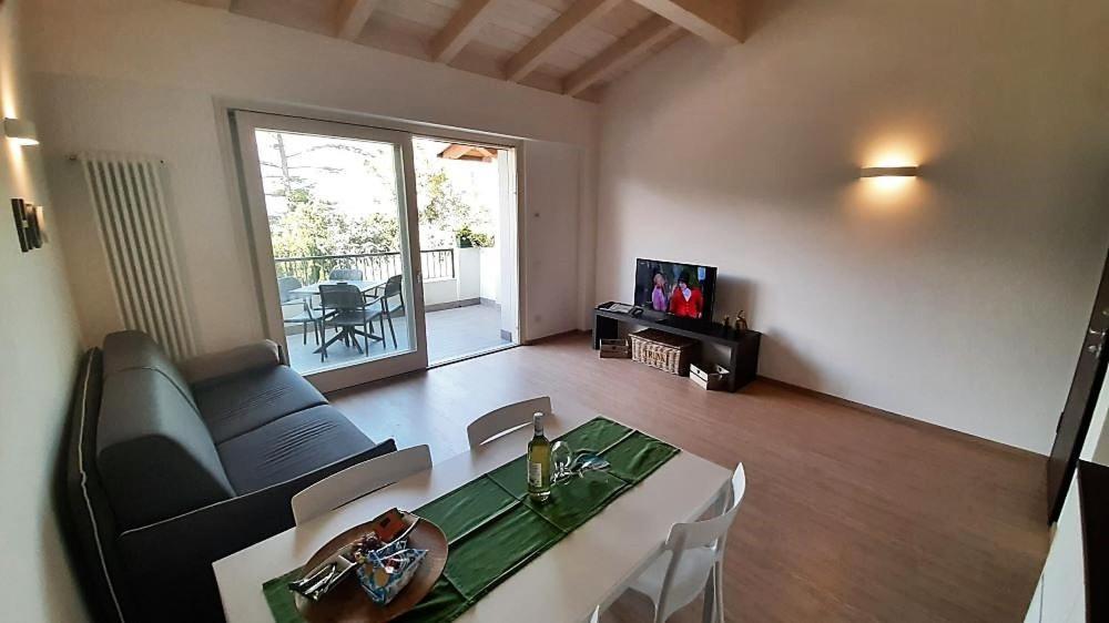 דירות מאלצ'סינה Casa Donato מראה חיצוני תמונה
